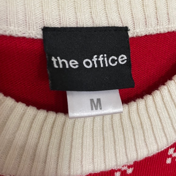 The Office "With Your Nose So Dwight" Christmas Sweater Size Medium - Picture 4 of 5